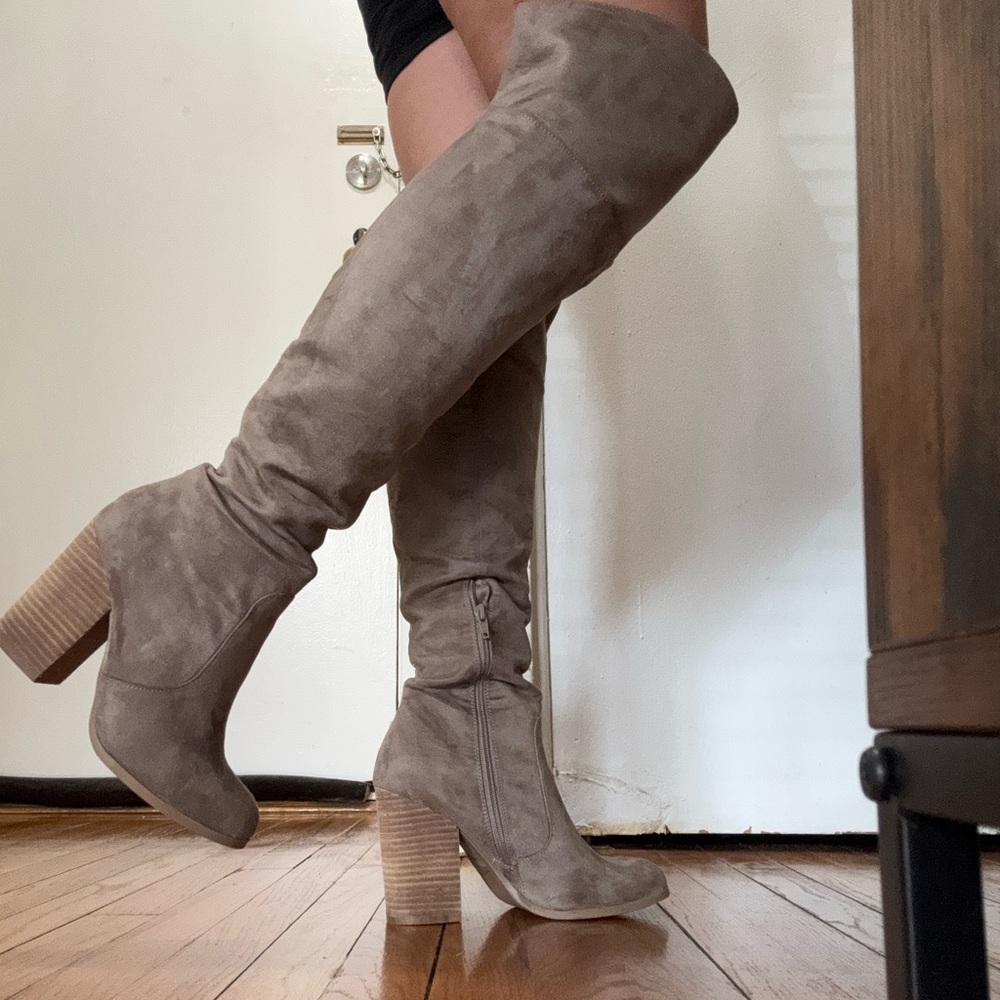 Call it Spring Stylish Tan Knee-High Women's Boots
